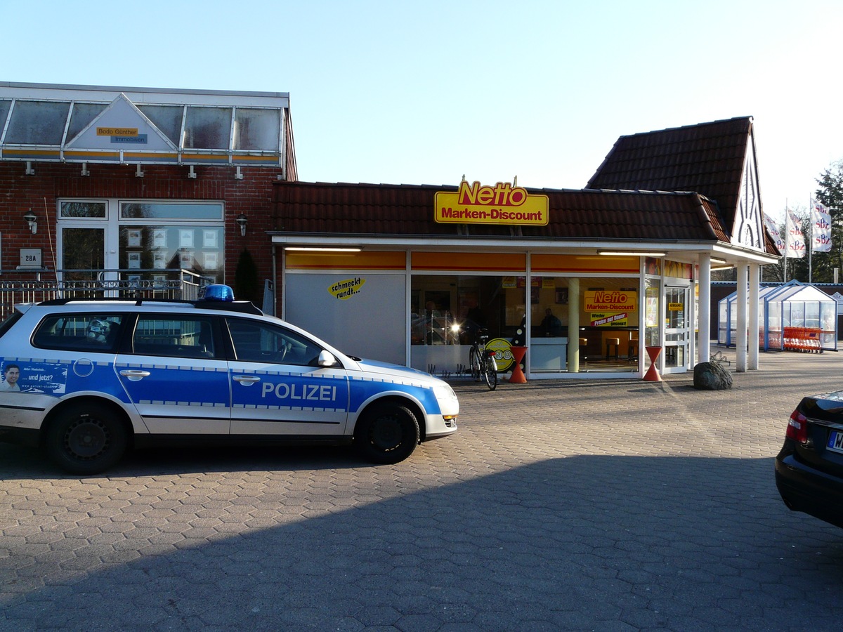 POL-WL: Hittfeld - Netto Markt überfallen ++ Landkreis Harburg - Geschwindigkeitskontrollen ++ Ohlendorf - Scheunen aufgebrochen ++  Regesbostel - Einbruch in Einfamilienhaus ++ und weitere Meldungen