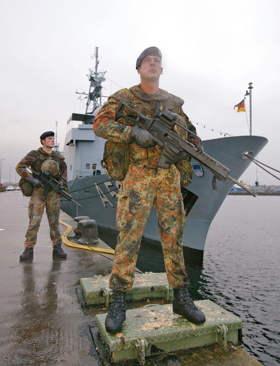 Marine - Pressemitteilung Pressetermin: Führungswechsel bei den Marineschutzkräften (mit Bild)