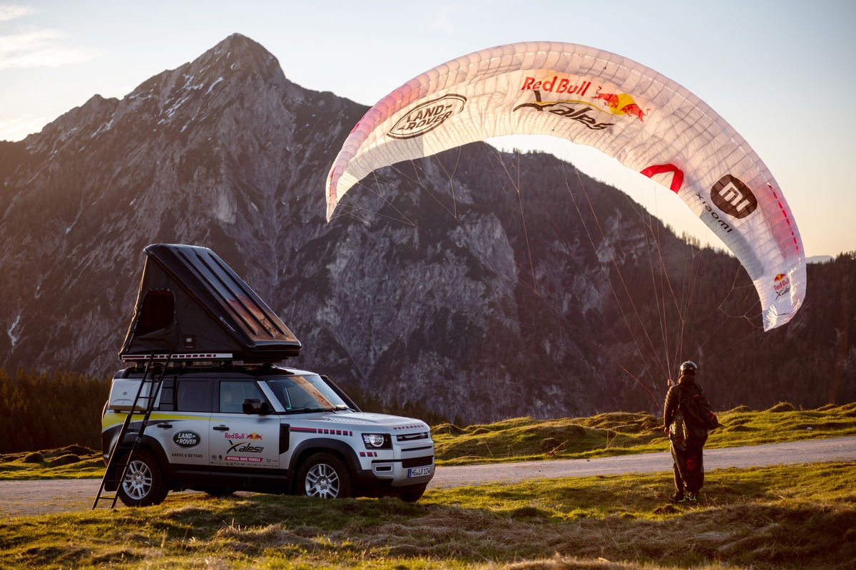 Land Rover Defender beim härtesten Abenteuerrennen der Welt / Starker Partner für die Red Bull X-Alps 2021