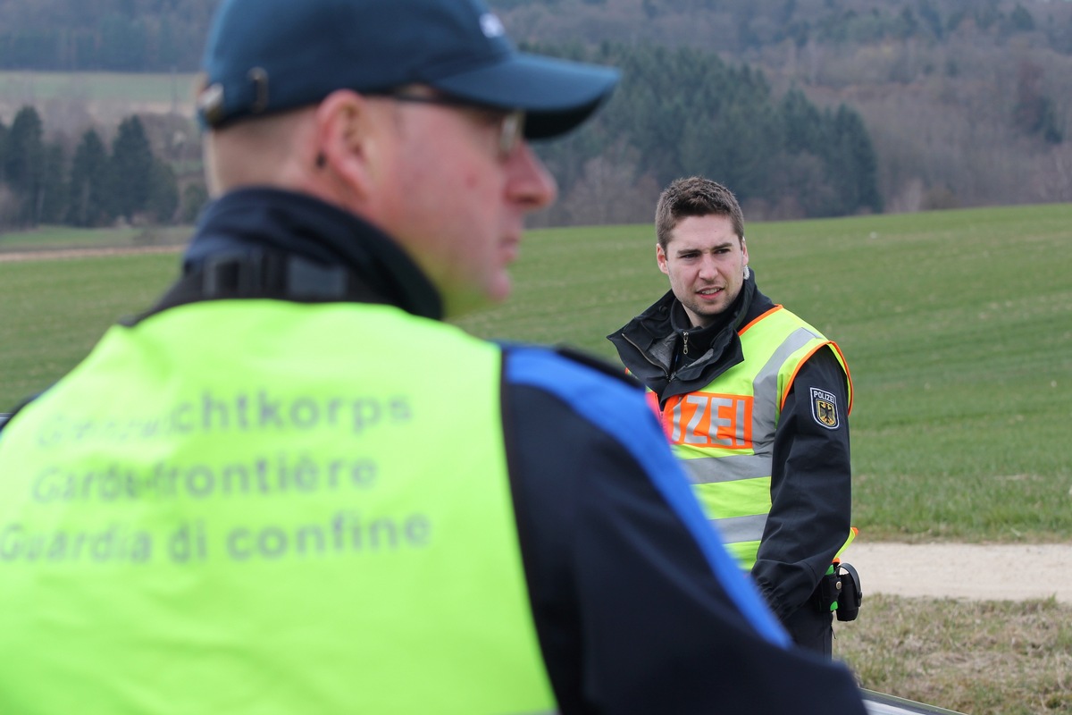 BPOLI-KN: Gemeinsamer Fahndungseinsatz von Bundespolizei, Zoll und Grenzwachtkorps beidseits der Grenze