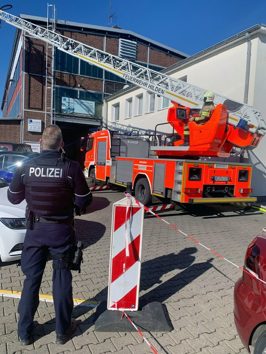 POL-ME: Brand in Lagerraum verursacht hohen Schaden - Hilden - 2203001