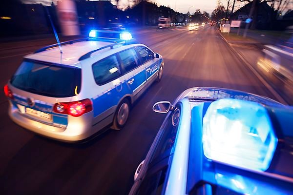 POL-REK: Fahrradfahrer stieß gegen Poller- Brühl