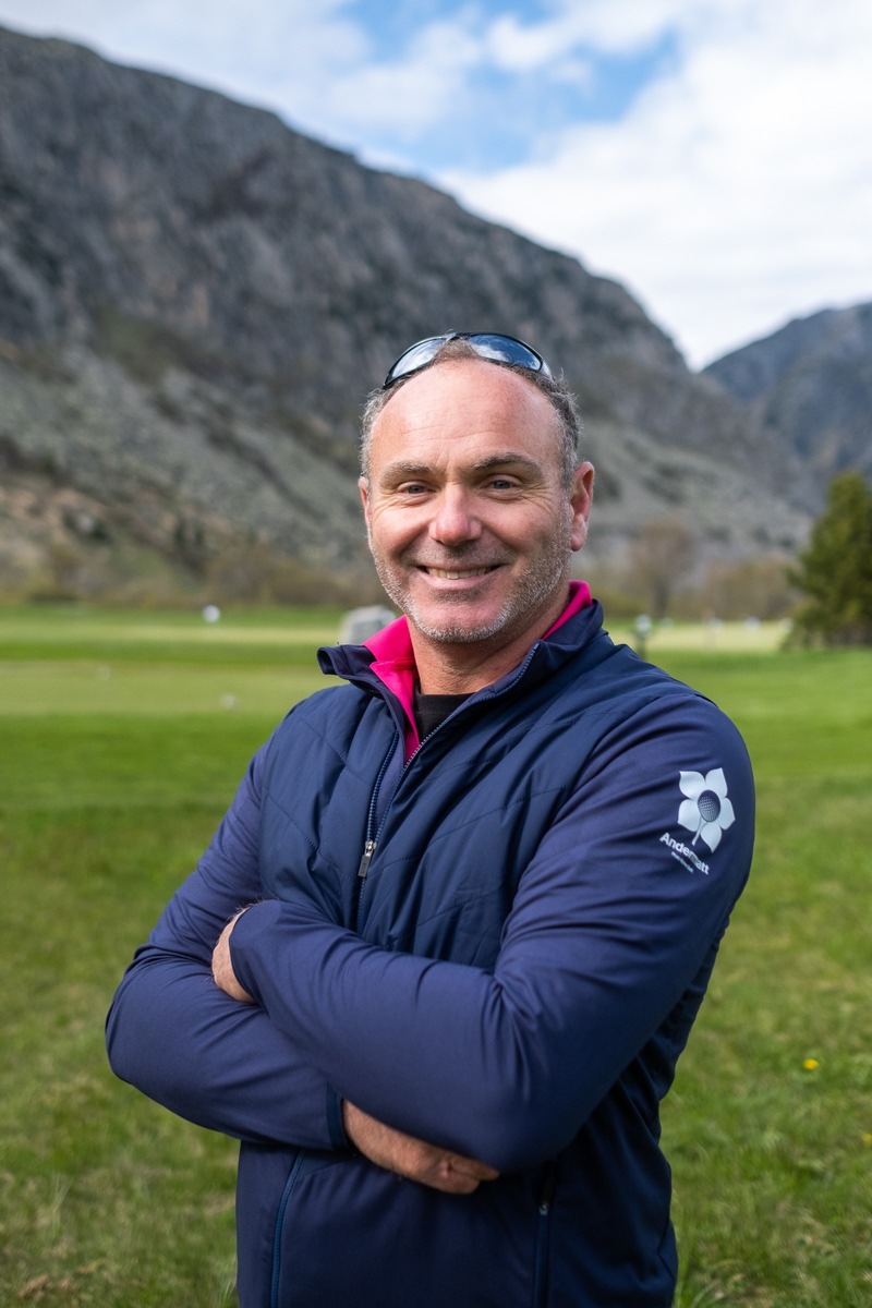 Golf Pro Lee Edwards sammelt für die Fondazione Margherita Lugano