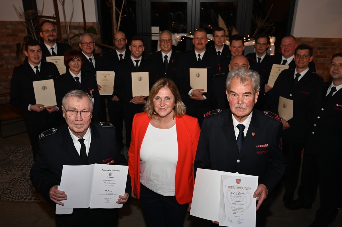 FW Dinslaken: Jahreshauptversammlung beim Löschzug Stadtmitte der Feuerwehr Dinslaken