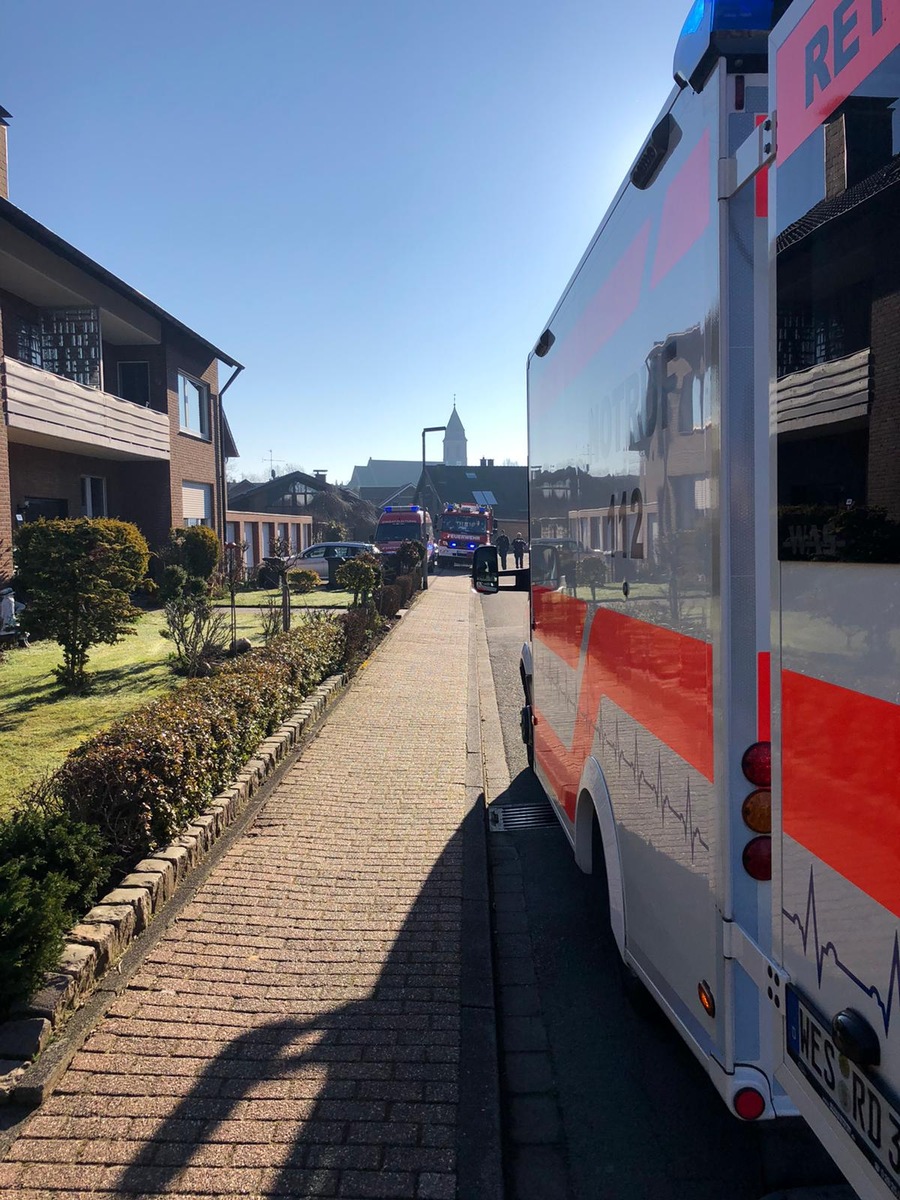 FW-Schermbeck: Türöffnung durch Feuerwehr