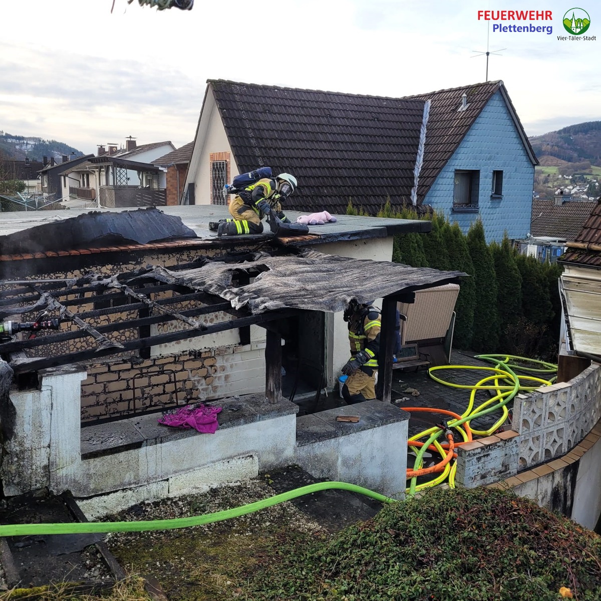 FW-PL: Ortsteil Sundhelle - Brand in Gartenlaube