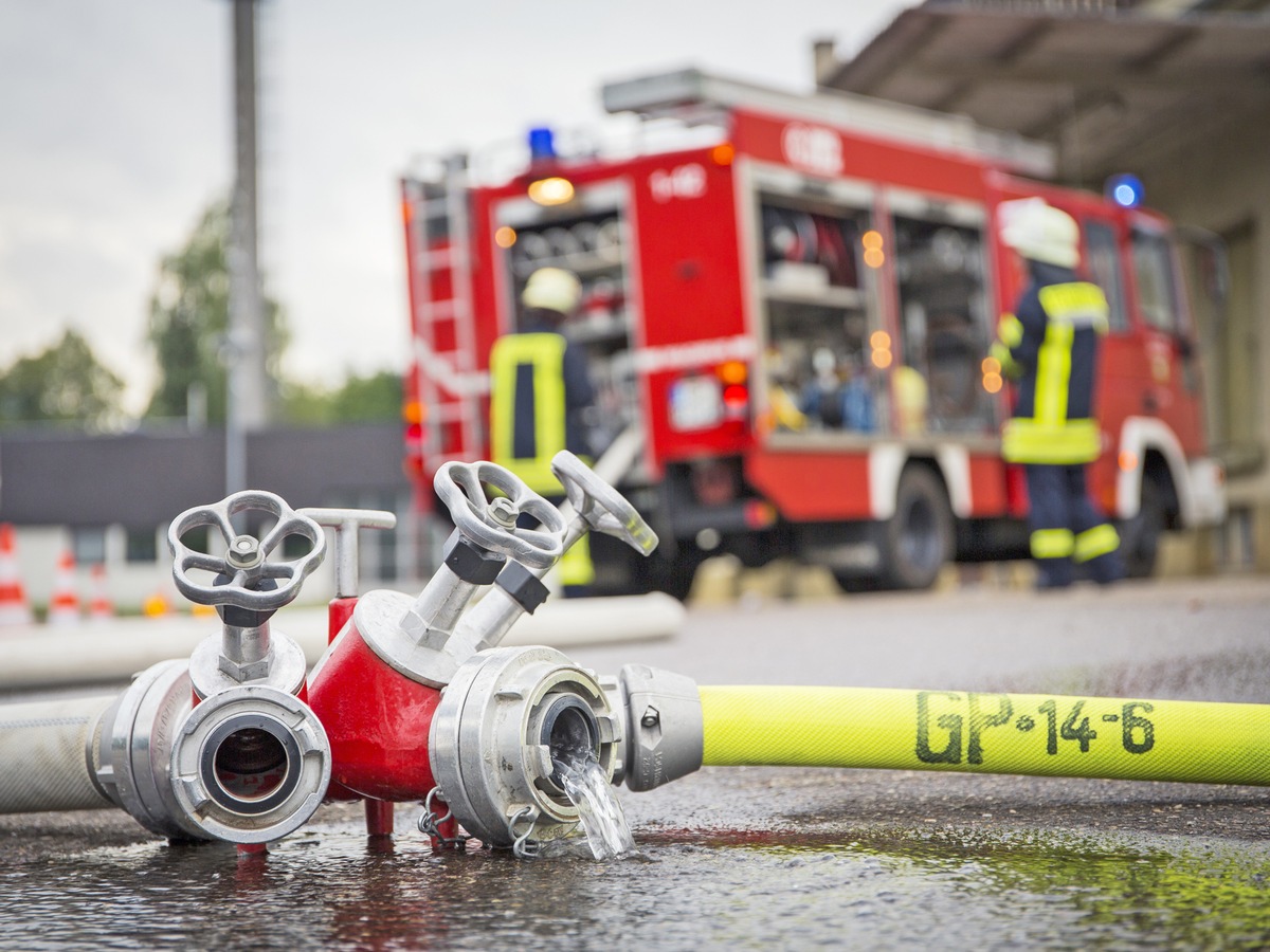 POL-ME: Containerbrand - Die Polizei ermittelt - Wülfrath - 2306031