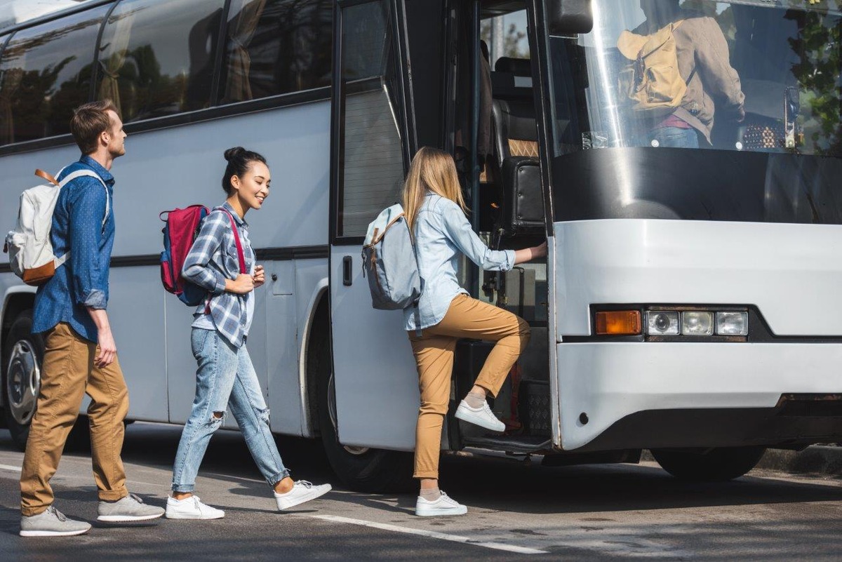 Entspannte Reise mit dem Fernbus: Weiterkommen trotz Ausfall, Verspätung und Überbuchung