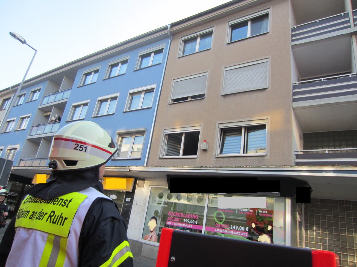 FW-MH: Zimmerbrand Eppinghofer Straße