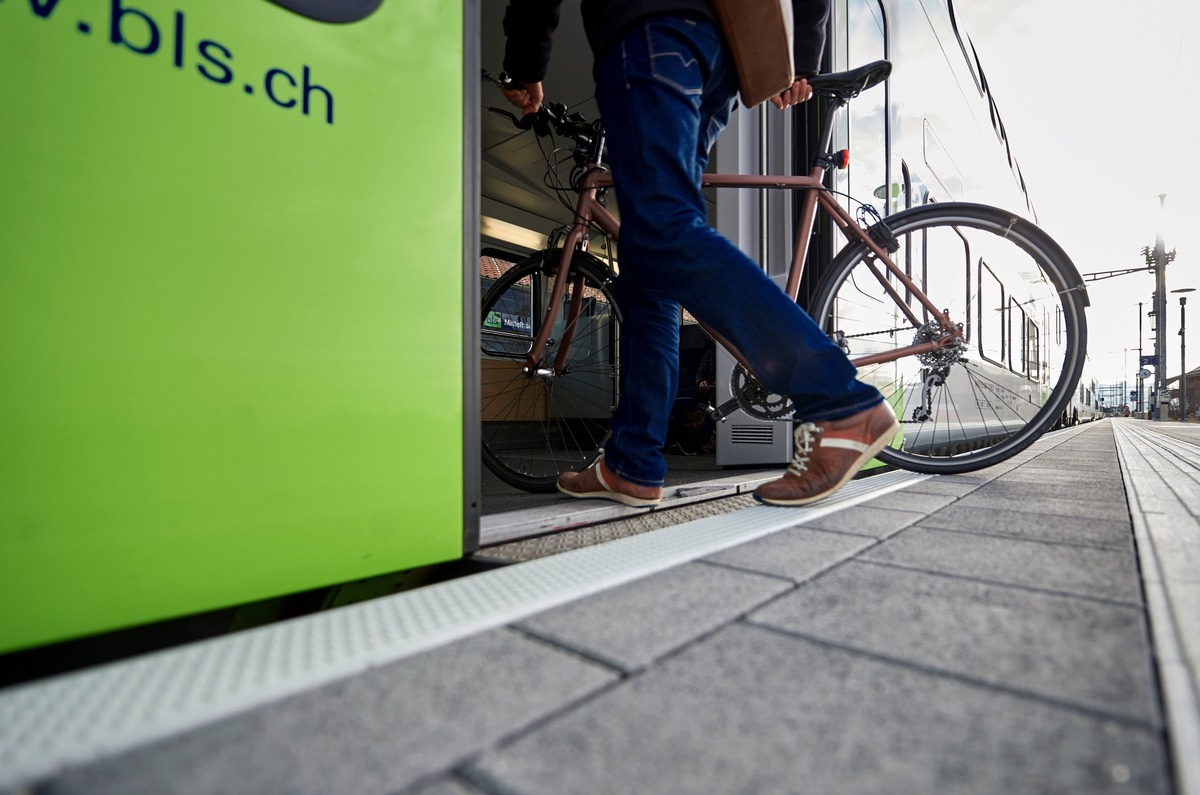 BehiG-Umsetzung: 80 Prozent der Fahrgäste an BLS-Bahnhöfen reisen barrierefrei