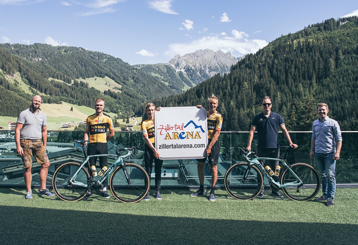 Profi-Radteam JUMBO-VISMA in der Zillertal Arena