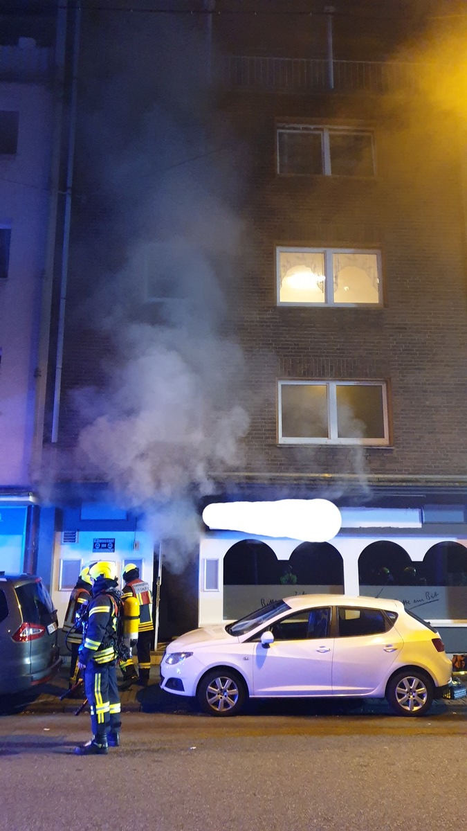 FW-OB: Brand in Gaststätte in Alt-Oberhausen