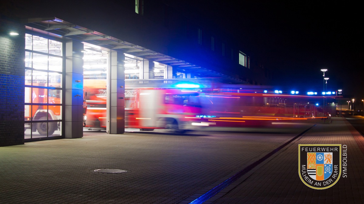 FW-MH: Brand auf einem Balkon