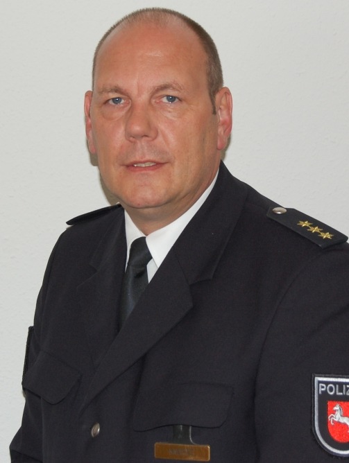 POL-GOE: (807/2011) Polizeidirektor Ulrich Knappe verabschiedet - Kriminaldirektor Ralf Leopold als neuen Leiter der Polizeiinspektion Hameln-Pyrmont/Holzminden vorgestellt