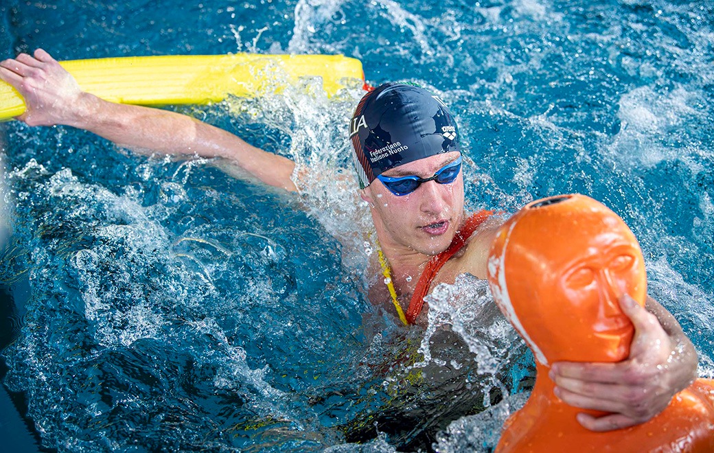 Meisterschaften in Düsseldorf: Rettungsschwimmer aus Italien feiern Sieg um Sieg