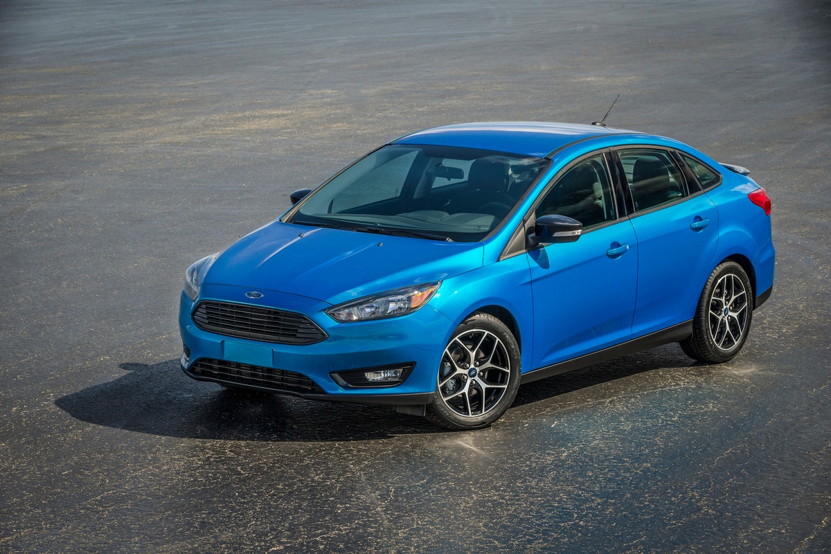 Premiere des neuen Ford Focus als 4-Türer und &quot;Electric&quot;-Version auf der New York Auto Show (FOTO)