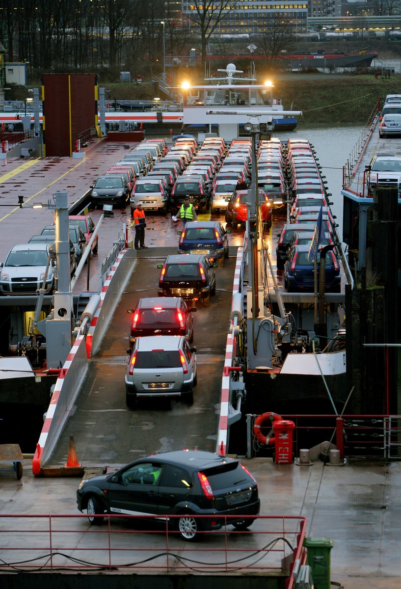 Ford baut umweltfreundliches Transportnetz für Neufahrzeuge auf dem Rhein weiter aus