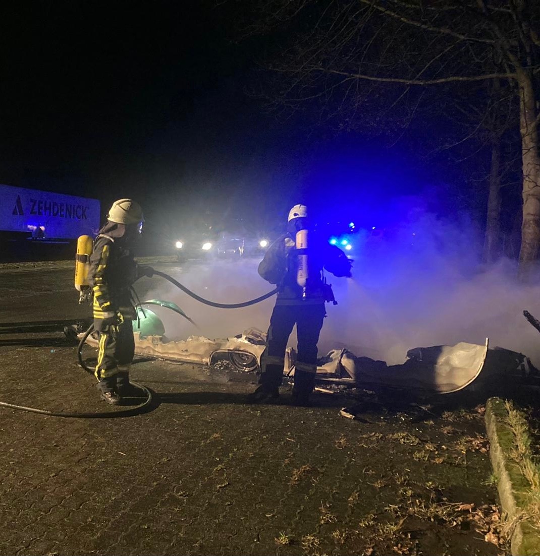 FW-EN: Brennender Wohnwagen und mehrere kleine Einsätze