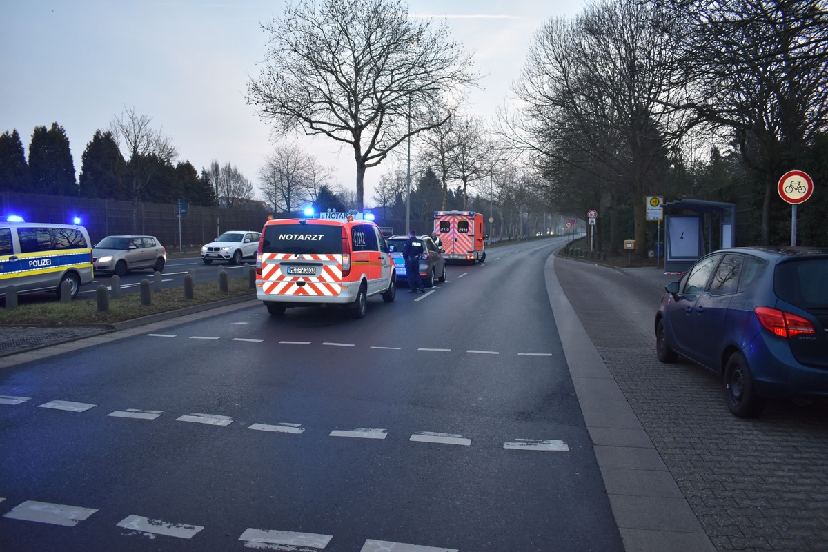 POL-MG: 15-Jähriger bei Verkehrsunfall schwerverletzt