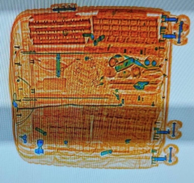 HZA-M: Rund 50.000 Euro, versteckt in Schokoladepackungen, am Münchner Airport sichergestellt