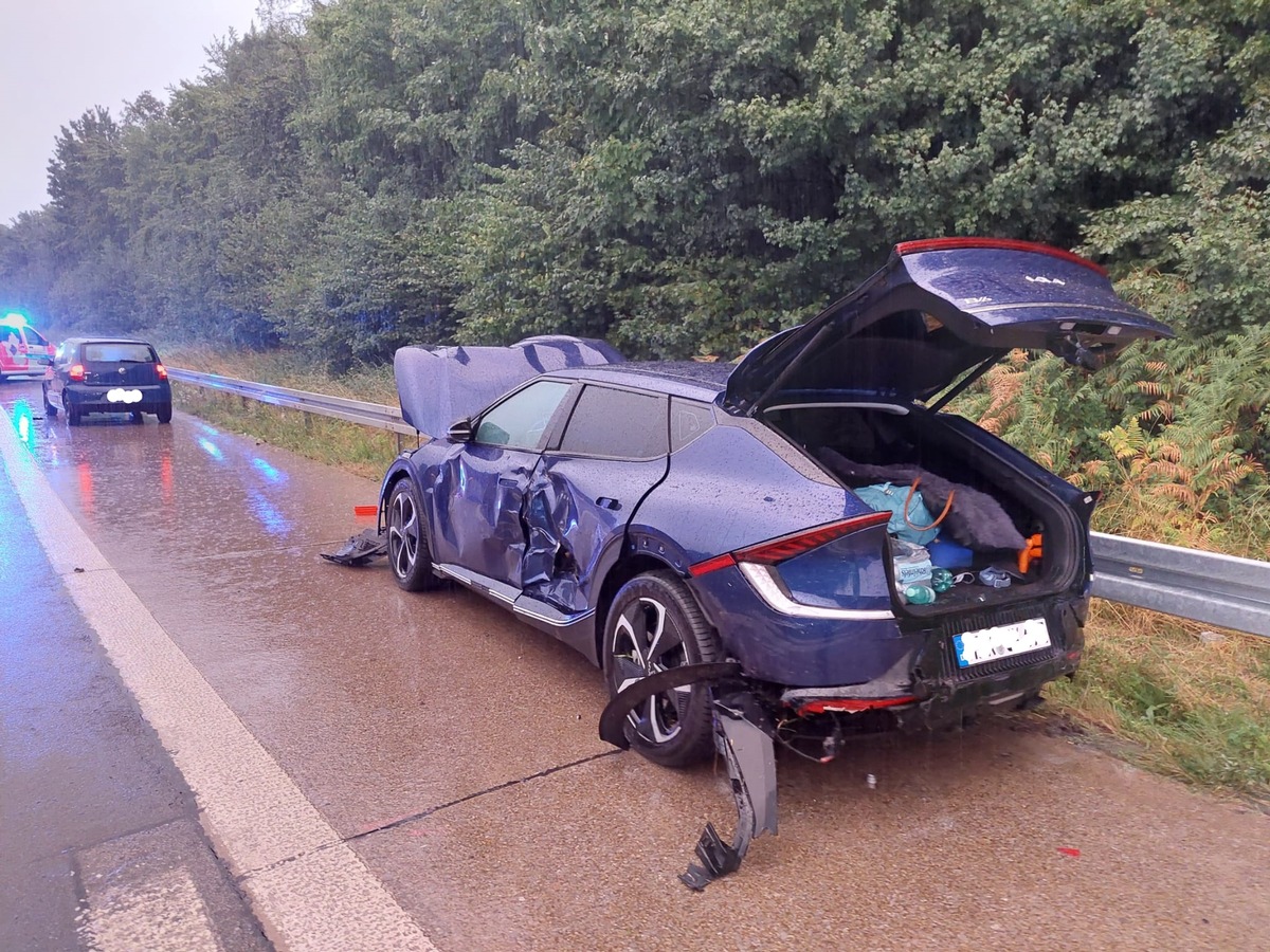 FW-EN: Verkehrsunfall auf der Autobahn A43