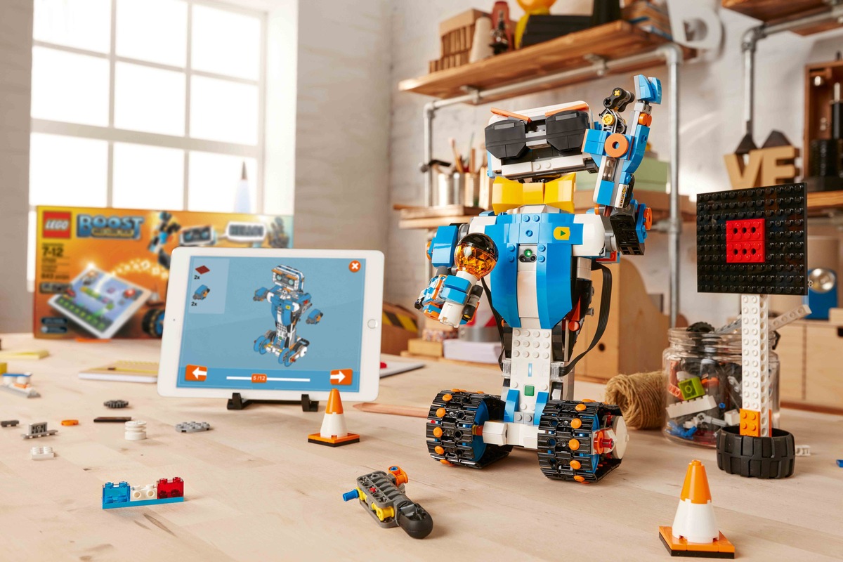 Mit LEGO BOOST lernen Kinder intuitiv Programmieren