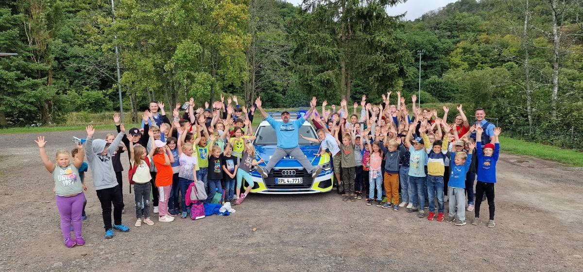 POL-PDTR: Polizeibesuch bringt Kinderaugen zum Leuchten