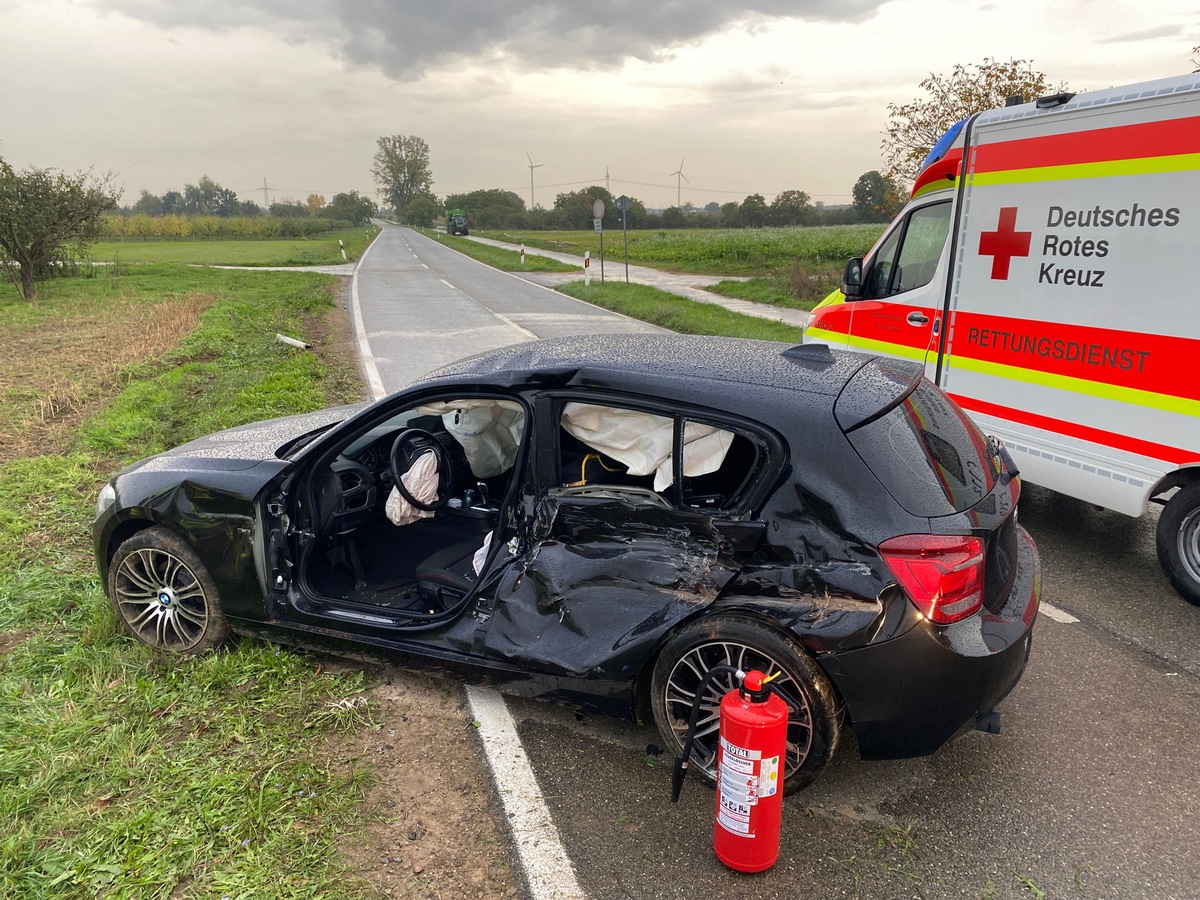 POL-PDNW: (Meckenheim) Traktor übersieht Auto