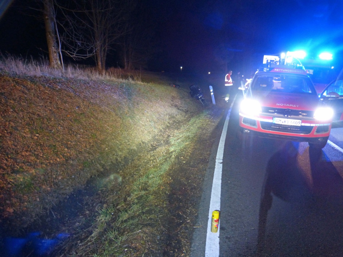 POL-GM: 250221-0137: Motorradfahrer bei Überholmanöver verunglückt