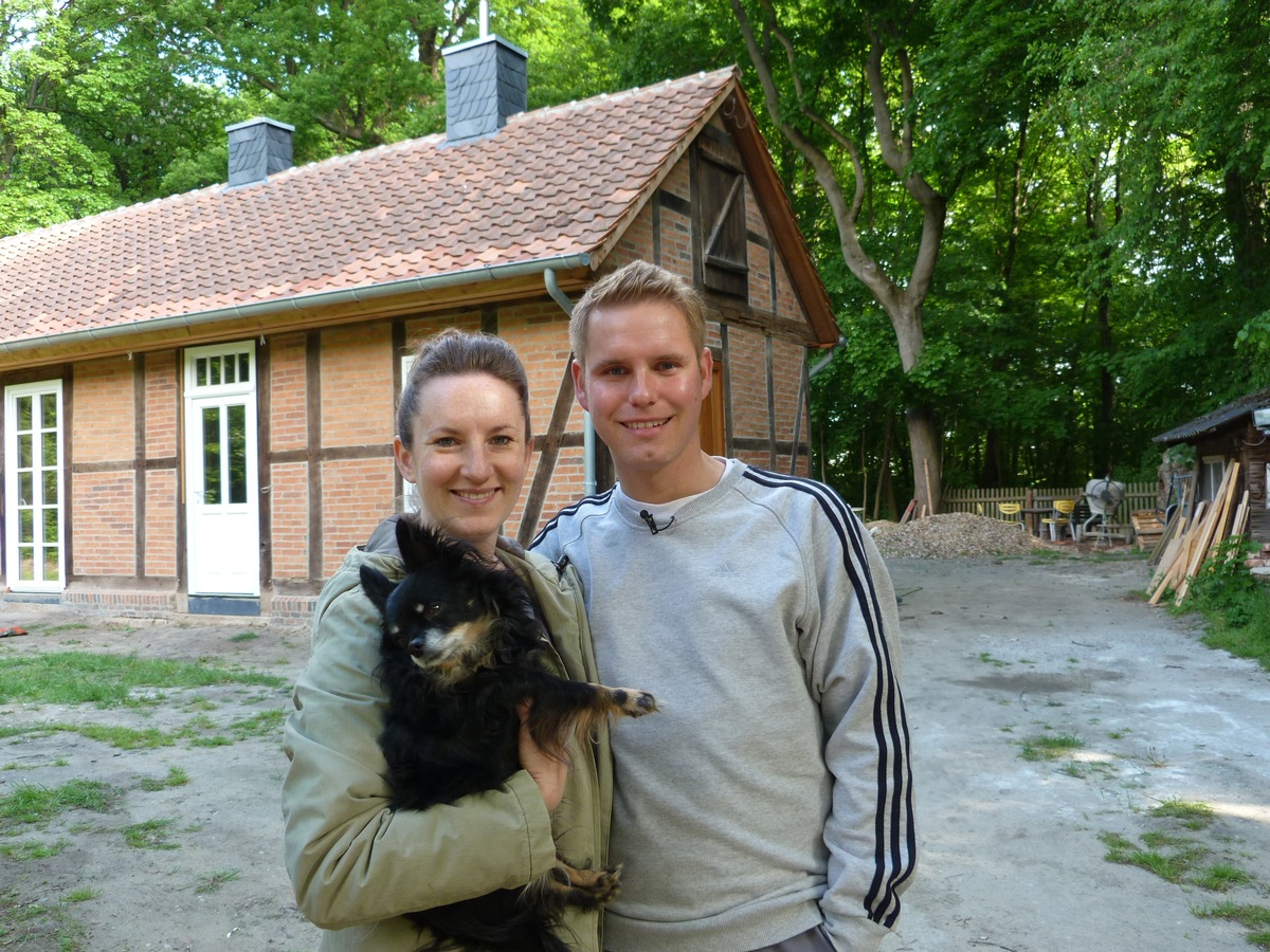 ZDF-Reihe &quot;Mit Herz und Hammer&quot; begleitet Familien ins Eigenheim (FOTO)