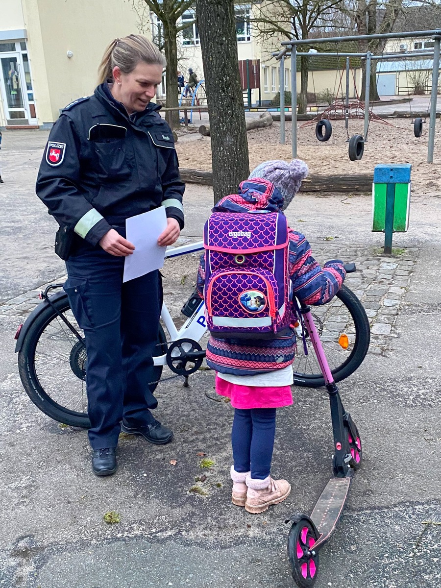 POL-VER: Sichtbarkeit auf dem Schulweg