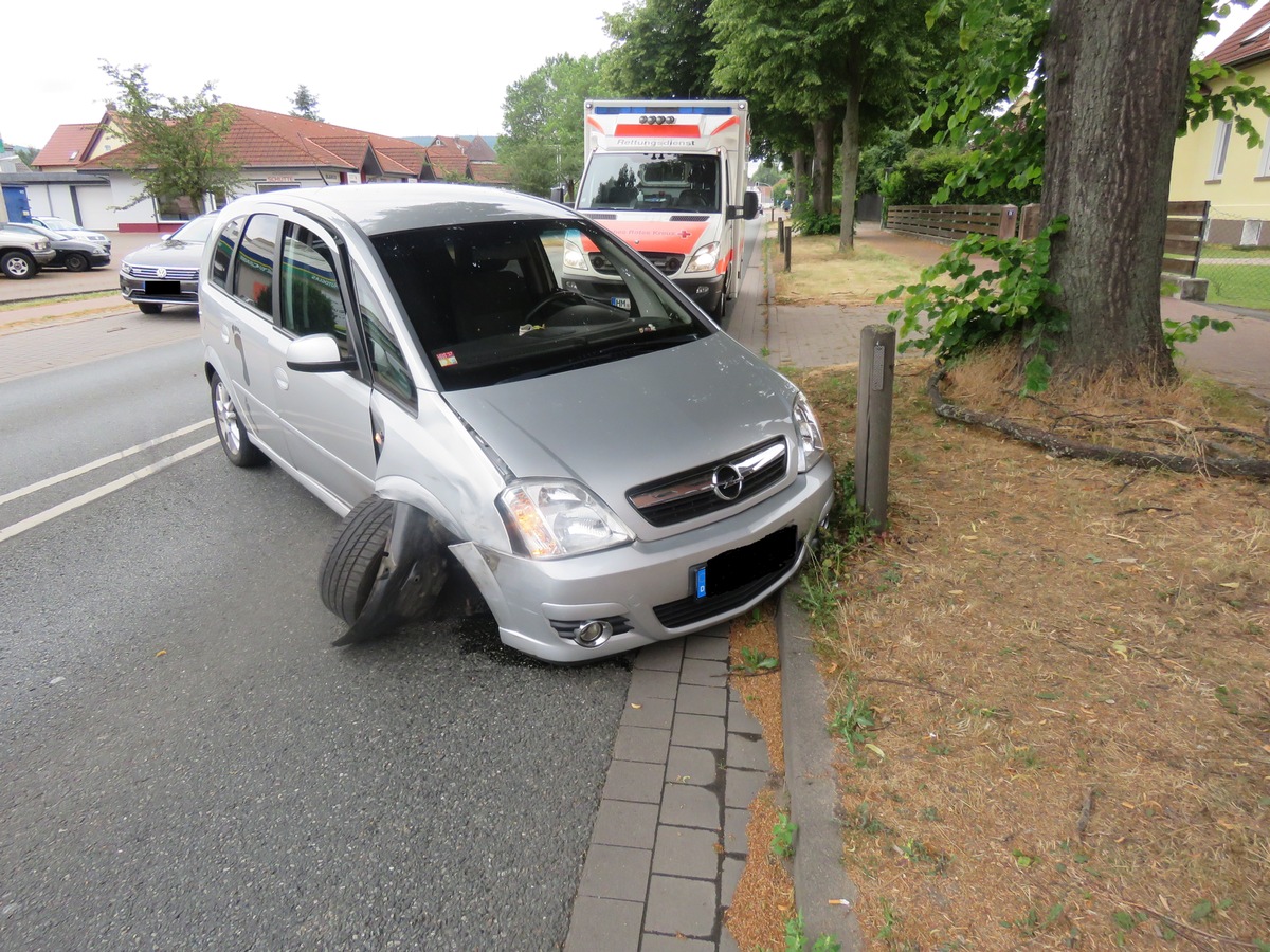 POL-HM: Verkehrsunfall durch Sekundenschlaf