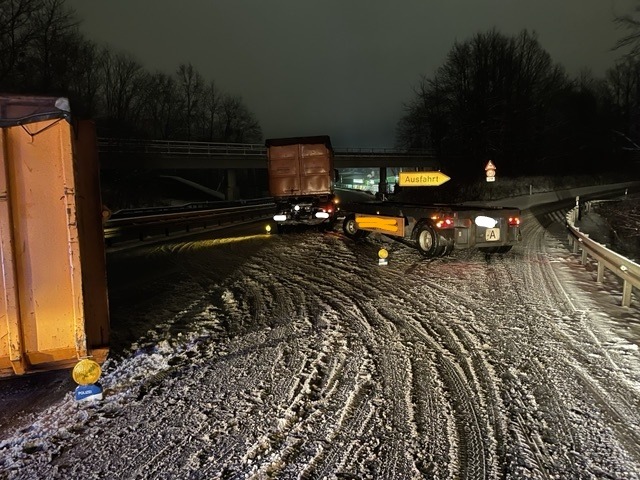 POL-GS: Sperrung der B6 nach Verkehrsunfall aufgehoben