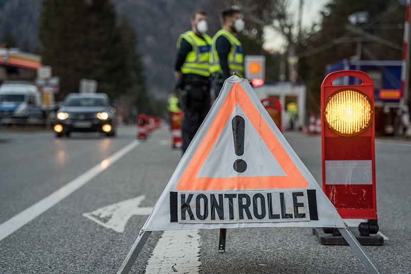 Bundespolizeidirektion München: Haftbefehle im Osternest/ Bundespolizei landet am Osterwochenende täglich einen Fahndungstreffer