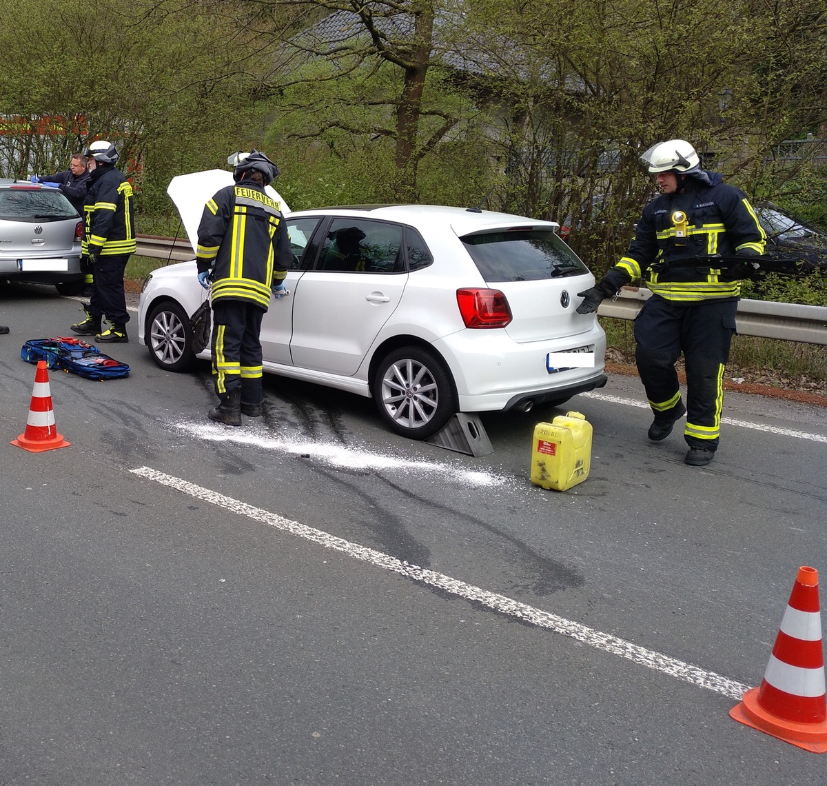 FW-EN: Wetter - Verkehrsunfall und Brandmeldealarm am Dienstag