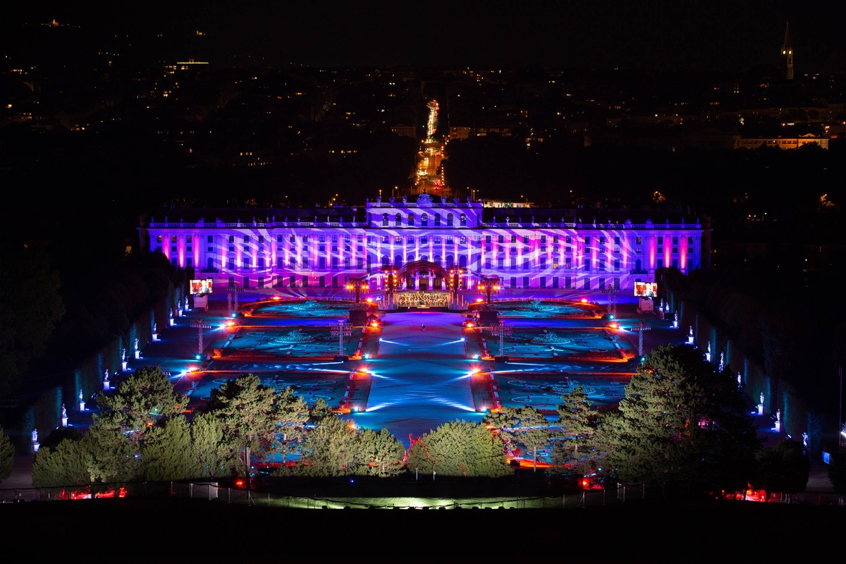 &quot;Sommernachtskonzert Schönbrunn 2021&quot; in 3sat / Der 3satFestspielsommer mit Konzerten und Opern der großen Klassikfestivals