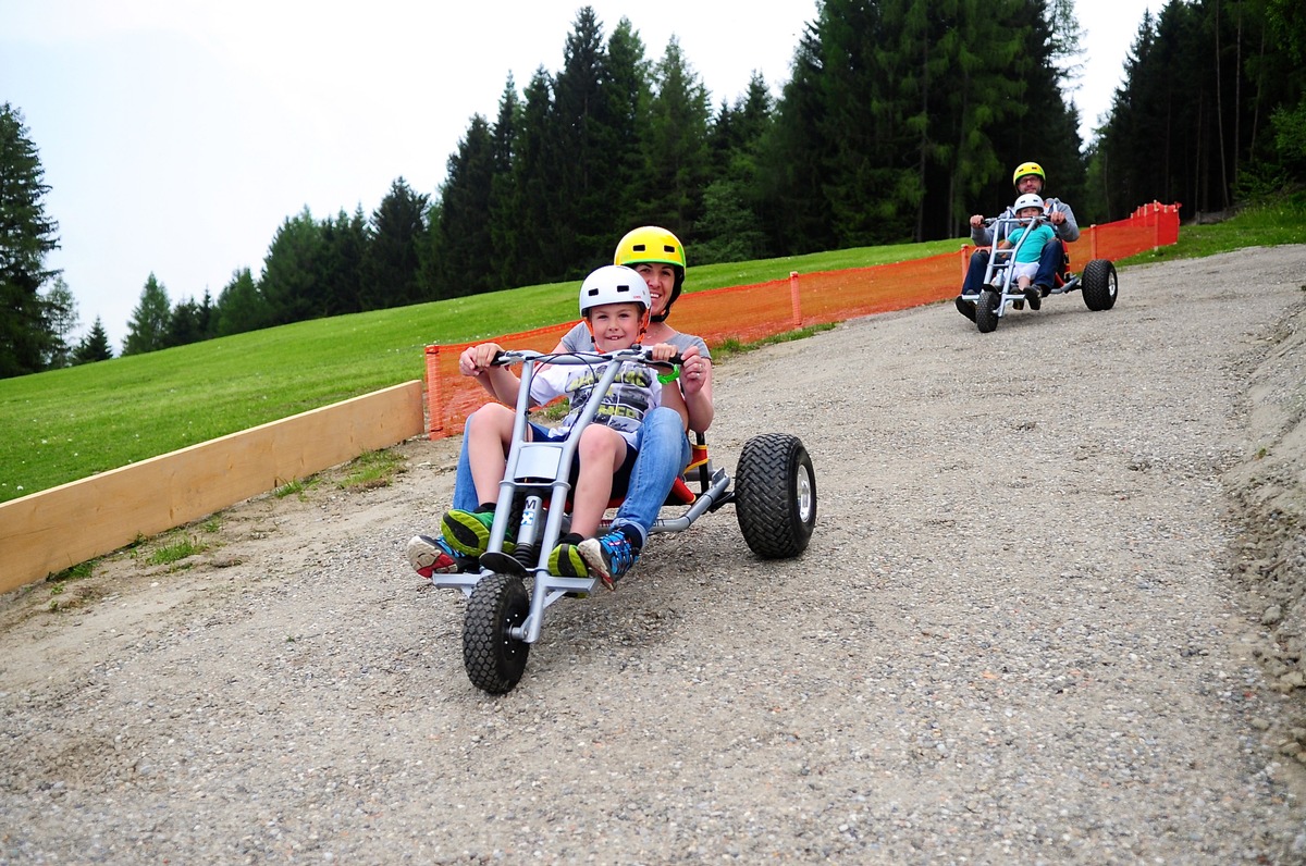 Muttereralm ist Erlebnisberg des Jahres 2014! Erfolgreicher Skiarea-Sommertest für innovative Bergbahnen - BILD