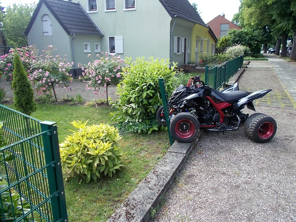 POL-NE: Und plötzlich stand ein Quad im Vorgarten