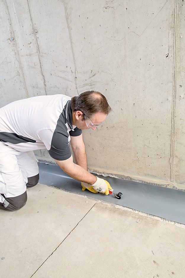 Rissinjektion und Flexbandsystem machen Beton wieder dicht / Auch den härtesten Baustoffen setzt Feuchtigkeit zu