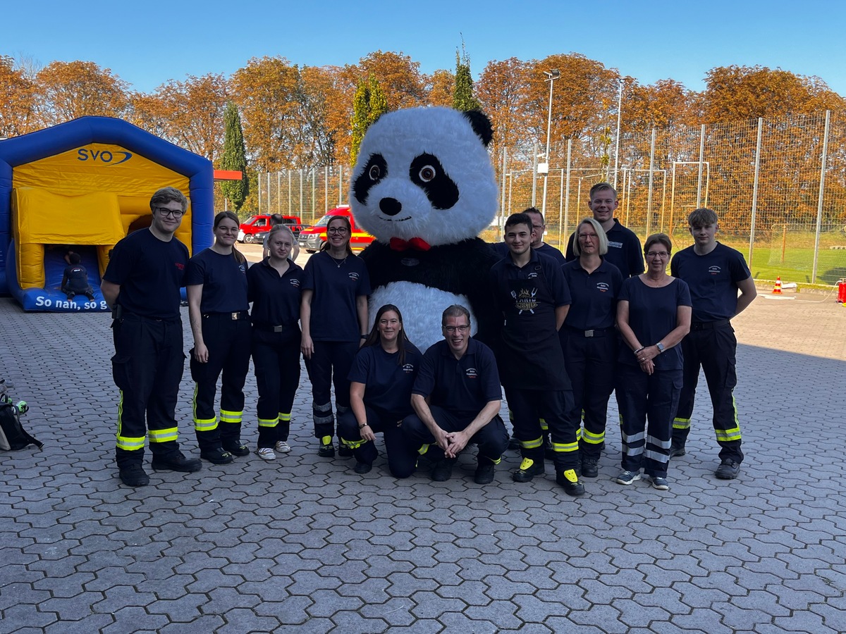 FW Celle: Kinderfeuerwehr Celle feiert Jubiläum - Ein Jahr &quot;Die Feuerdrachen&quot;