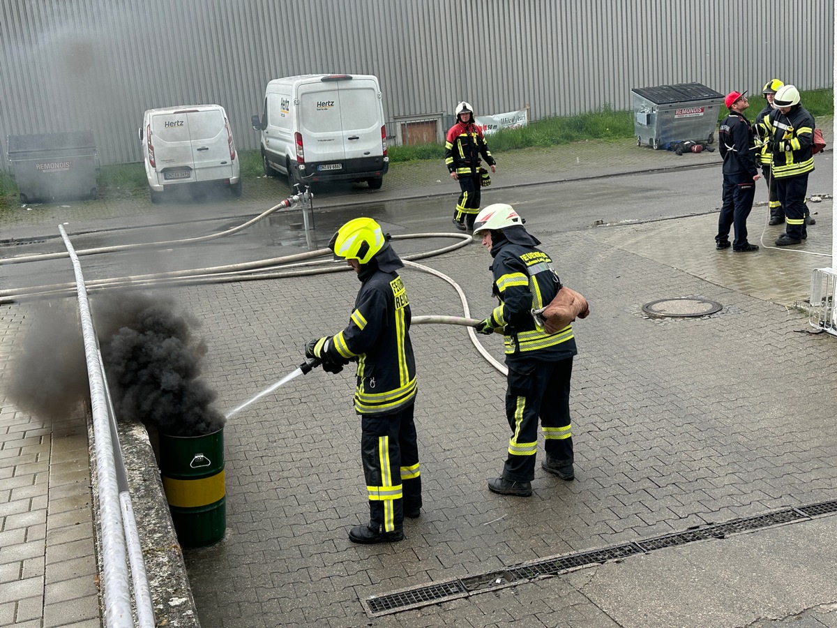 FW Stockach: Zwölf neue Feuerwehrleute / Feuerwehr-Grundausbildung erfolgreich beendet