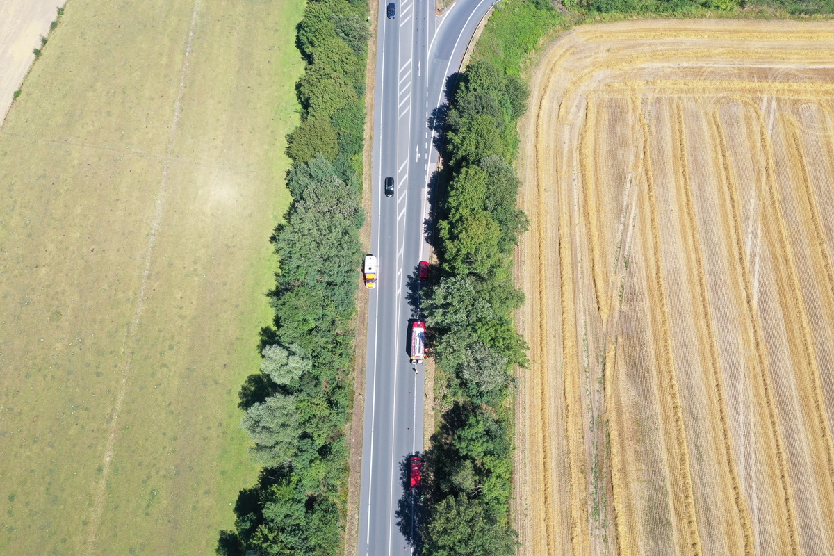 FW-WRN: Feuer_2: Vermuteter Wald- oder Böschungsbrand