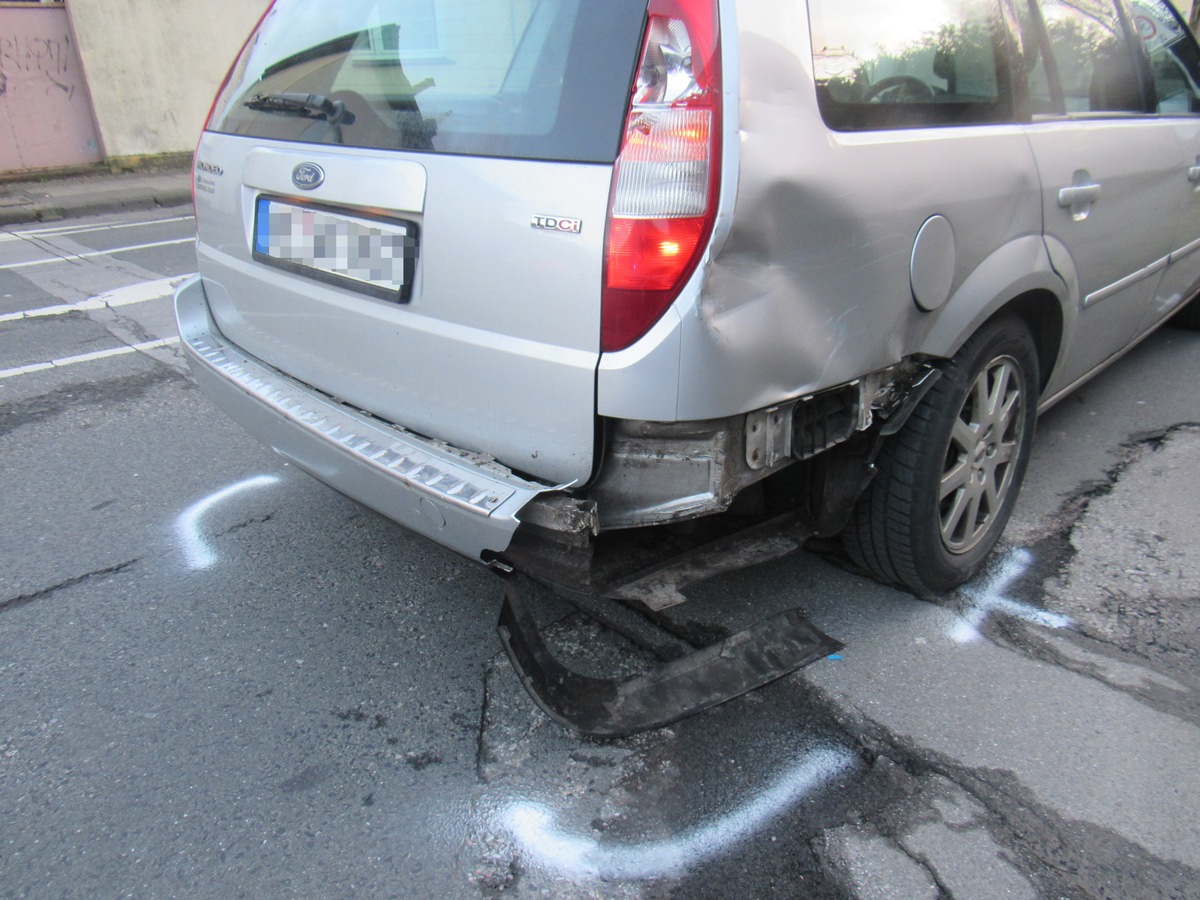 POL-ME: Motorradfahrerin bei Unfall verletzt - Wülfrath - 2201129