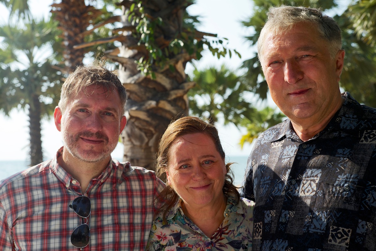 Dreharbeiten für TV-Komödie mit Veit Stübner und Marie Gruber in Thailand und Hamburg