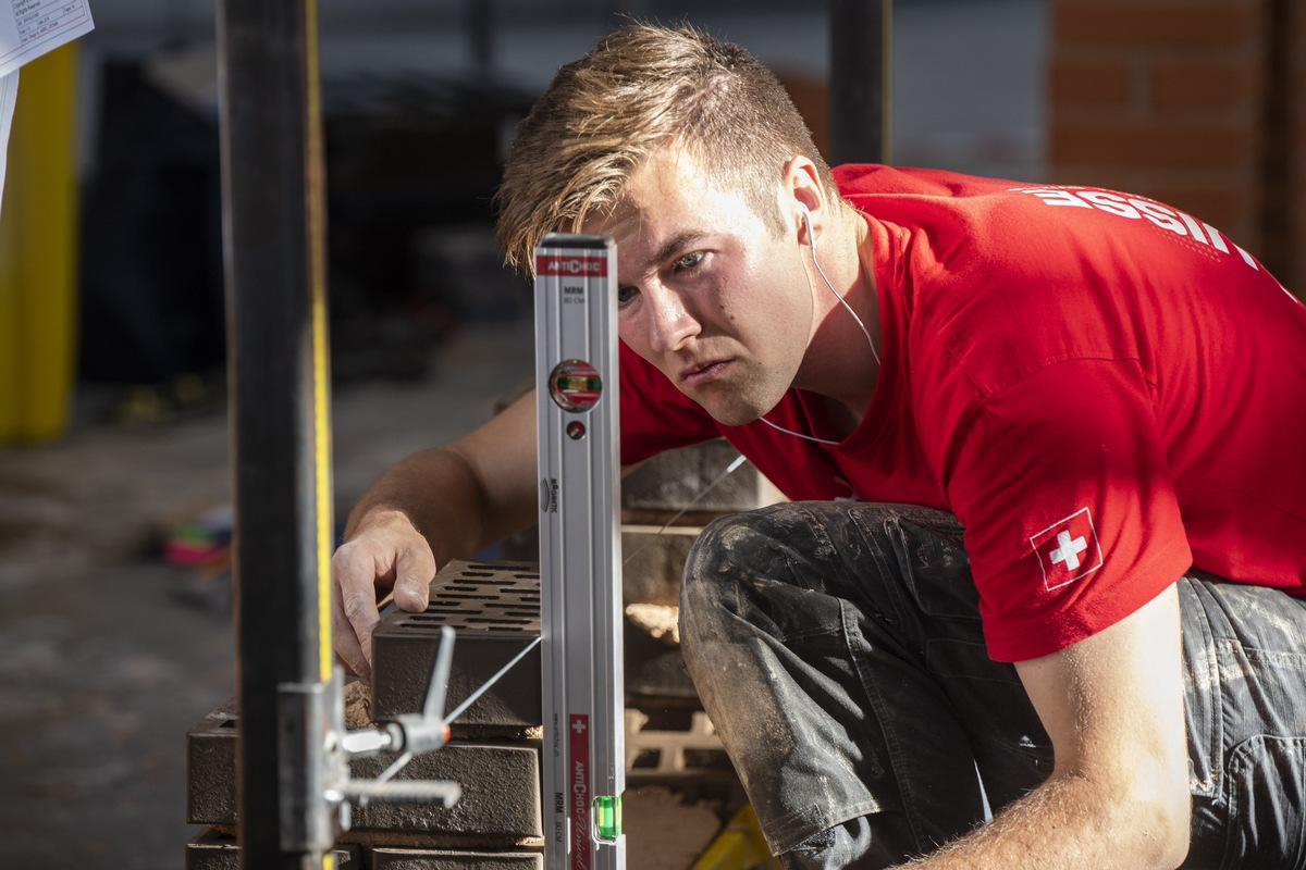 Schweizerischer Baumeisterverband: Maurer Jérôme Hug gewinnt ein Diplom an den WorldSkills