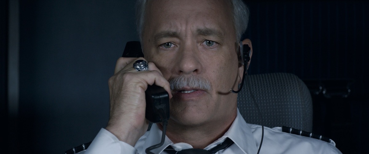 &quot;Ein absoluter Triumph!&quot;: Tom Hanks rettet als &quot;Sully&quot; 154 Menschenleben am 16. Juni in SAT.1