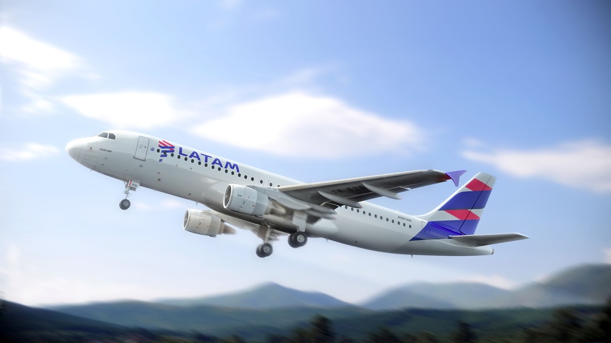 &quot;Five Star Global Airline&quot; - Passagiere zeichnen LATAM Airlines auf der APEX aus