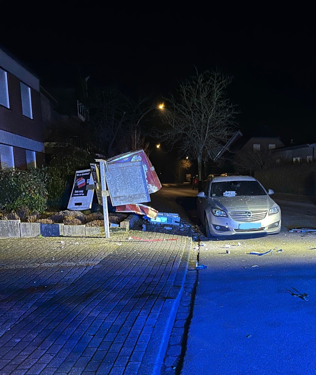 POL-COE: Rosendahl, Darfeld, Oberdarfelder Str. / Zigarettenautomat zerstört