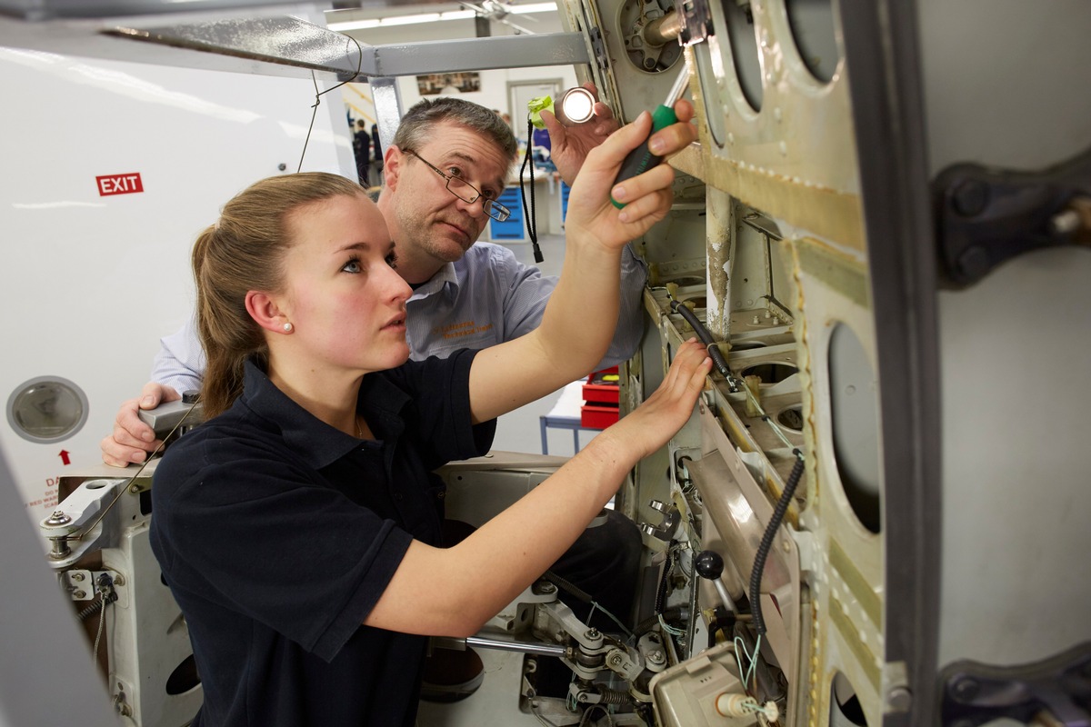 Lufthansa Technik verstärkt massiv das Ausbildungsengagement