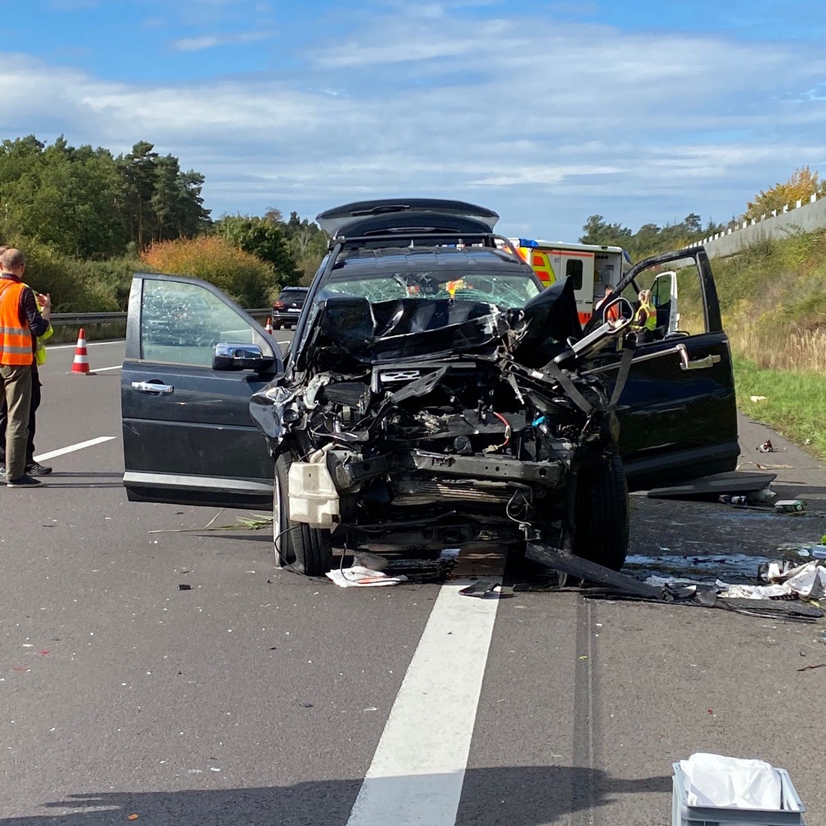 FW Helmstedt: Verkehrsunfall auf der BAB2.